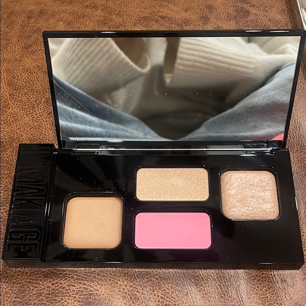 IL MAKIAGE Eyeshadow Palette - Pink and Neutral Shades